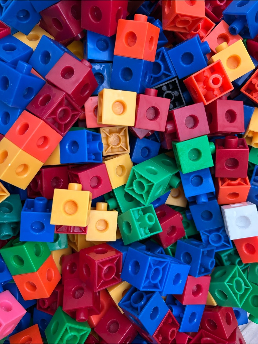 4 Pounds Interlocking Counting Educational Cubes - Assorted Colors